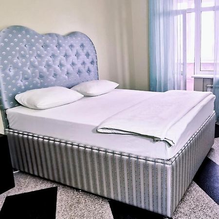 Centre 80M2 Apartment On Admirala Fokina Vladivostok Luaran gambar